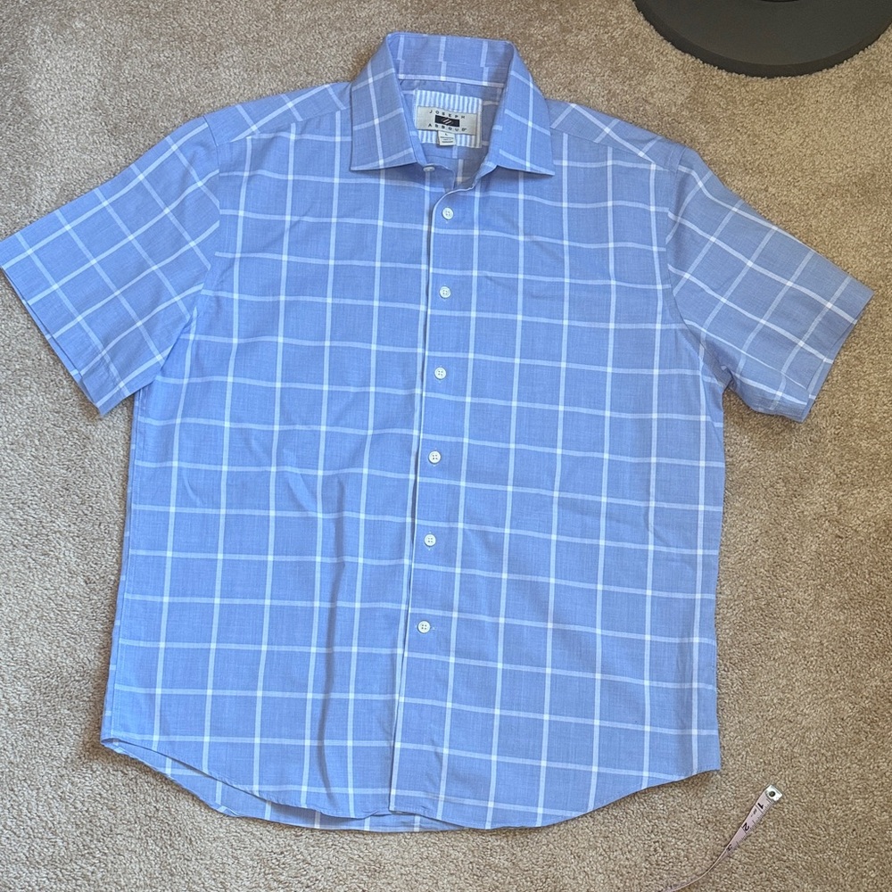 Joseph Abbound Men’s Cotton Blue Plaid Short Sleeve Button Down. Size Large